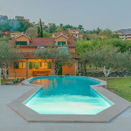 Peace Point Villa Zrnovnica Luaran gambar